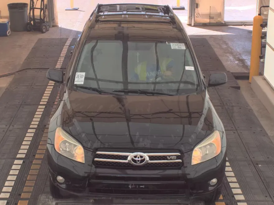 2007 Toyota RAV4 Limited photo 1
