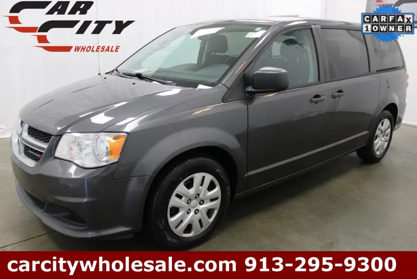 2019 Dodge Grand Caravan SE photo 1
