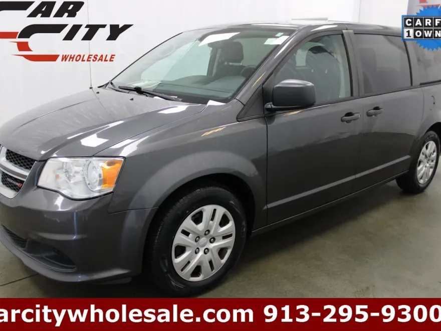 2019 Dodge Grand Caravan SE photo 1