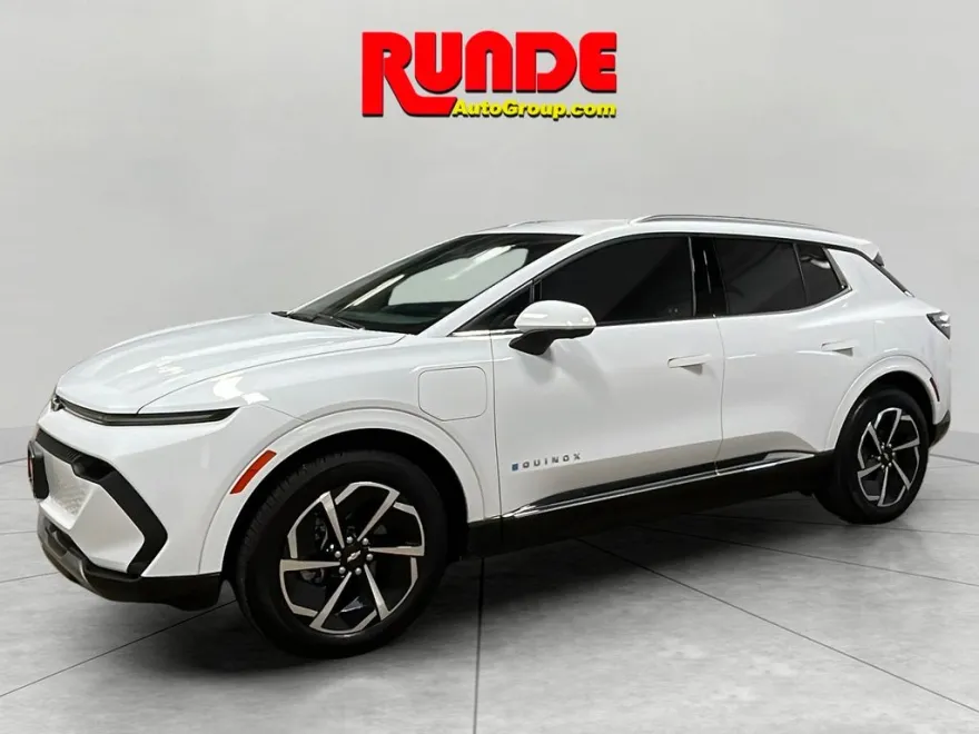 2025 Chevrolet Equinox EV 1LT photo 1