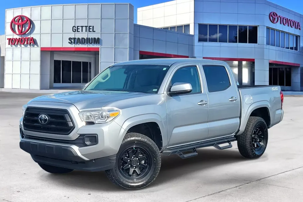 2023 Toyota Tacoma SR V6 photo 1