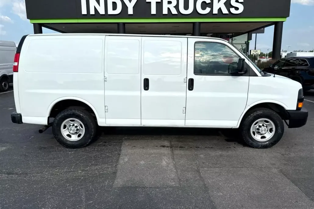 2020 Chevrolet Express 2500 Cargo photo 1