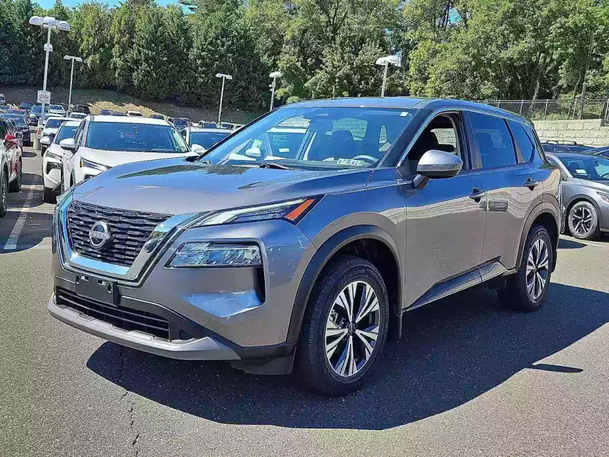 2023 Nissan Rogue SV photo 1