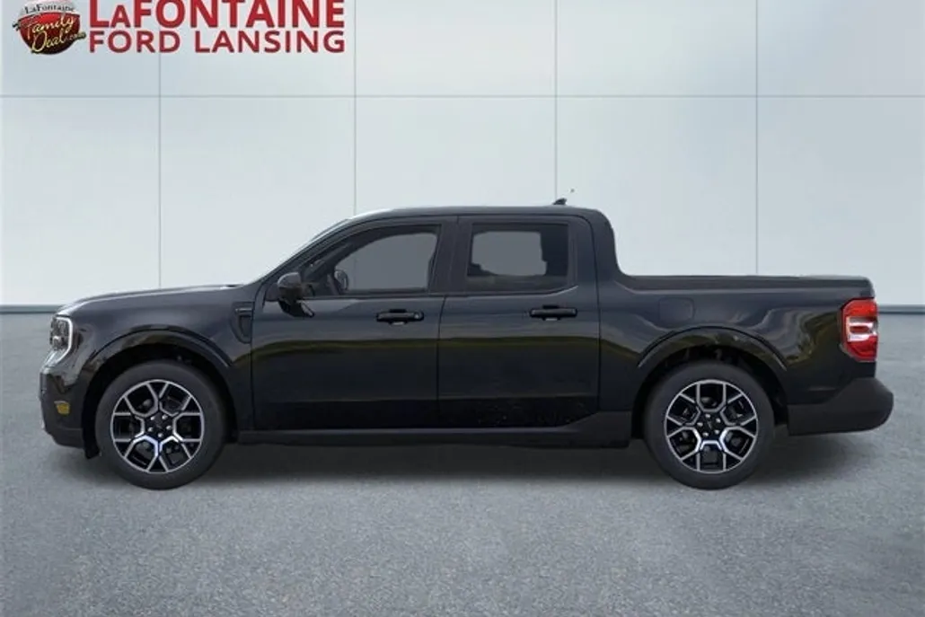 2025 Ford Maverick Lariat photo 1