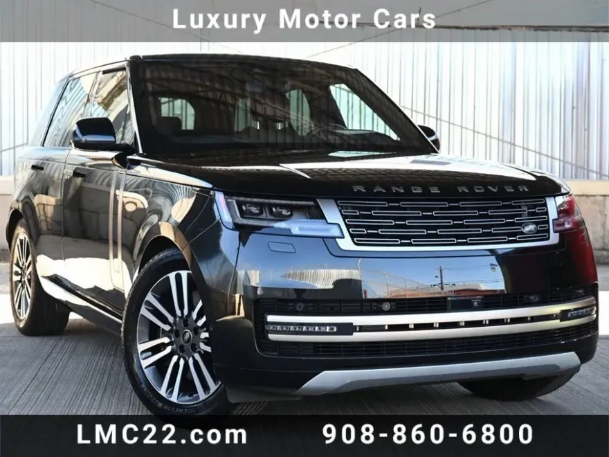 2023 Land Rover Range Rover SE photo 1