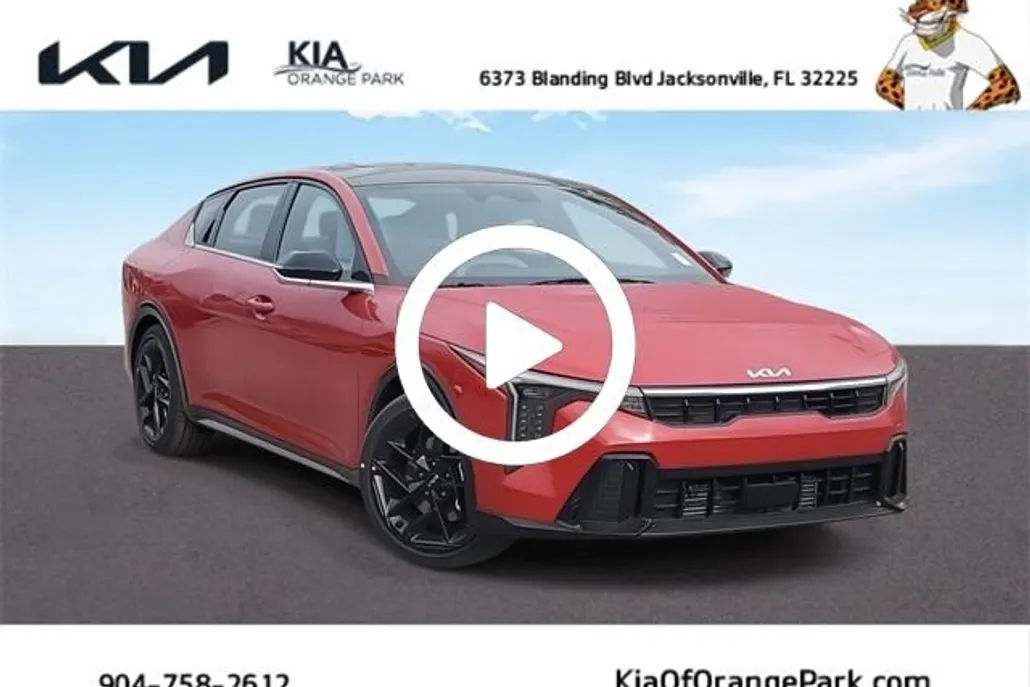 2025 Kia K4 GT-Line Turbo photo 1