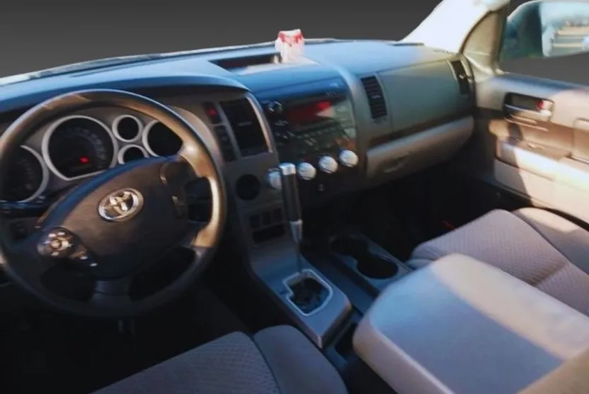 2010 Toyota Tundra SR5 photo 1