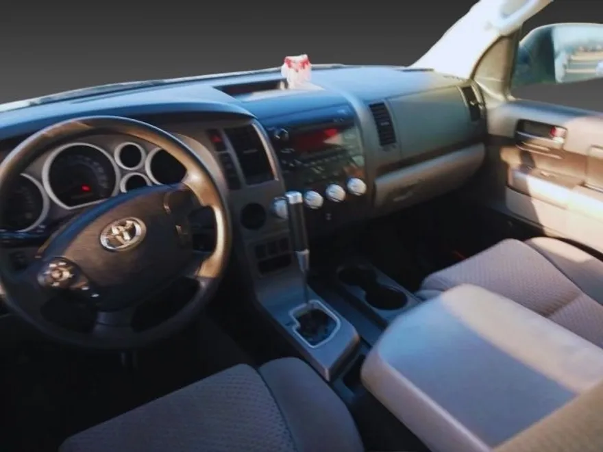 2010 Toyota Tundra SR5 photo 1