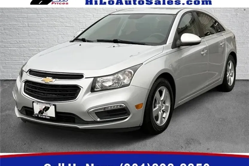 2016 Chevrolet Cruze photo 1