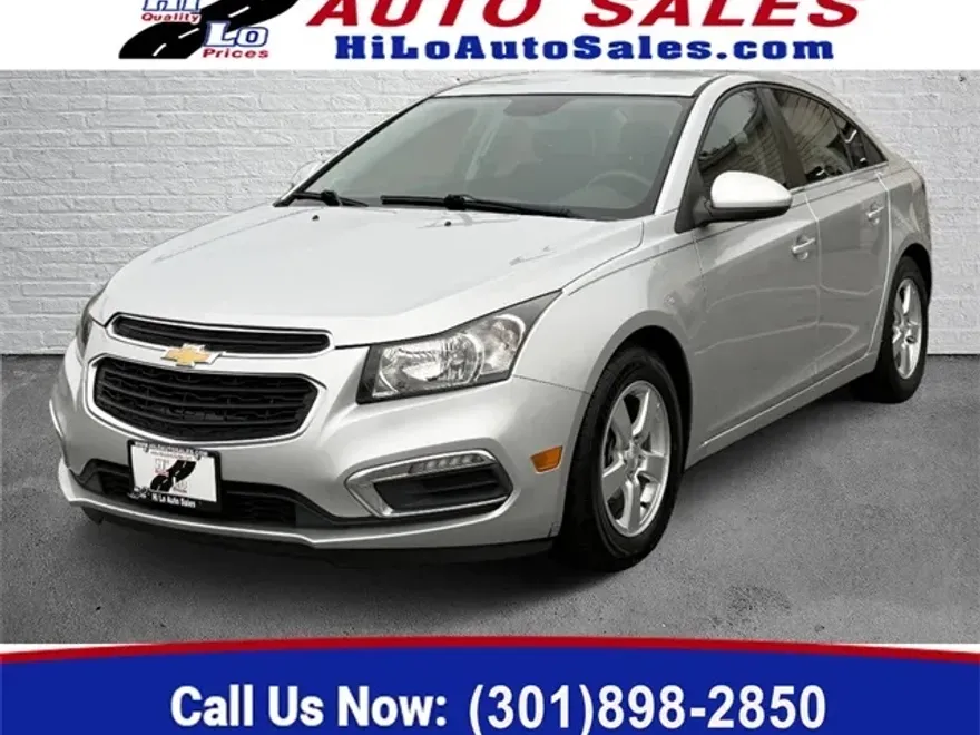 2016 Chevrolet Cruze photo 1