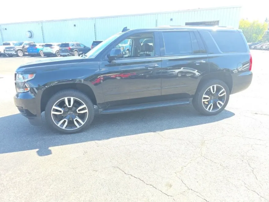 2020 Chevrolet Tahoe Premier photo 1
