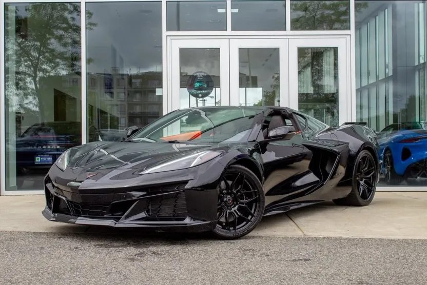 2025 Chevrolet Corvette Z06 3LZ photo 1