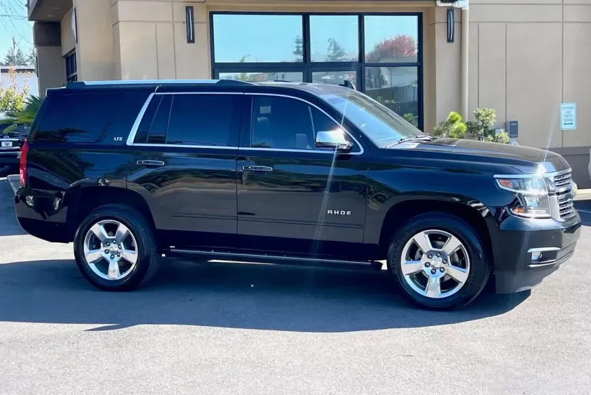 2016 Chevrolet Tahoe LTZ photo 1