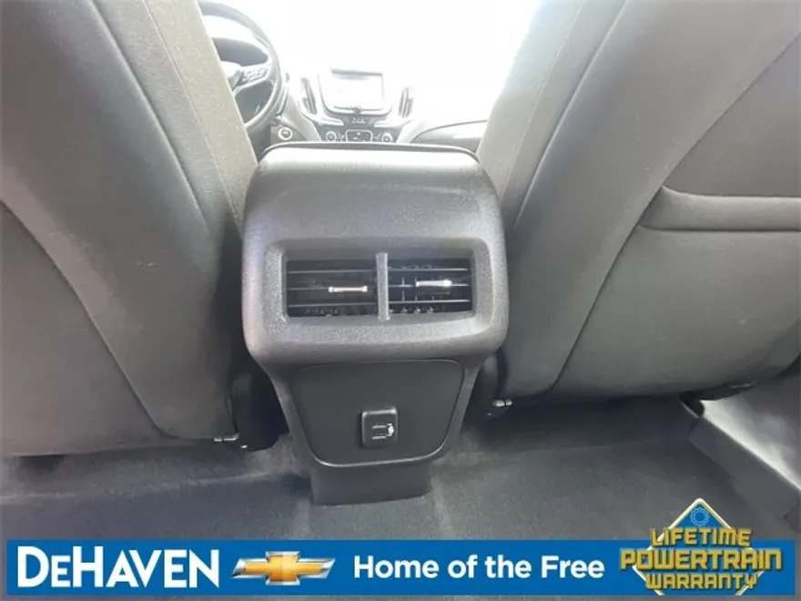 2024 Chevrolet Equinox LS photo 1