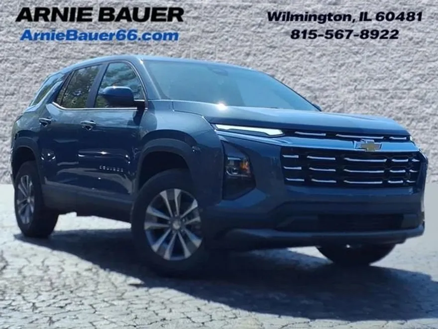 2026 Chevrolet Equinox LT photo 1