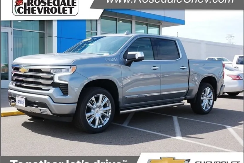 2025 Chevrolet Silverado 1500 High Country photo 1