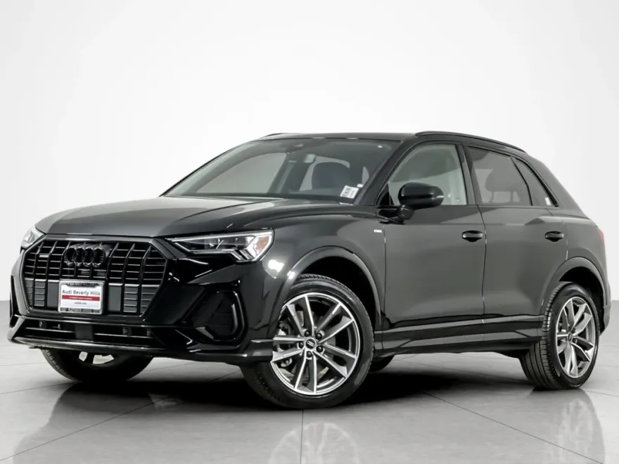 2025 Audi Q3 S line Premium 45 TFSI photo 1