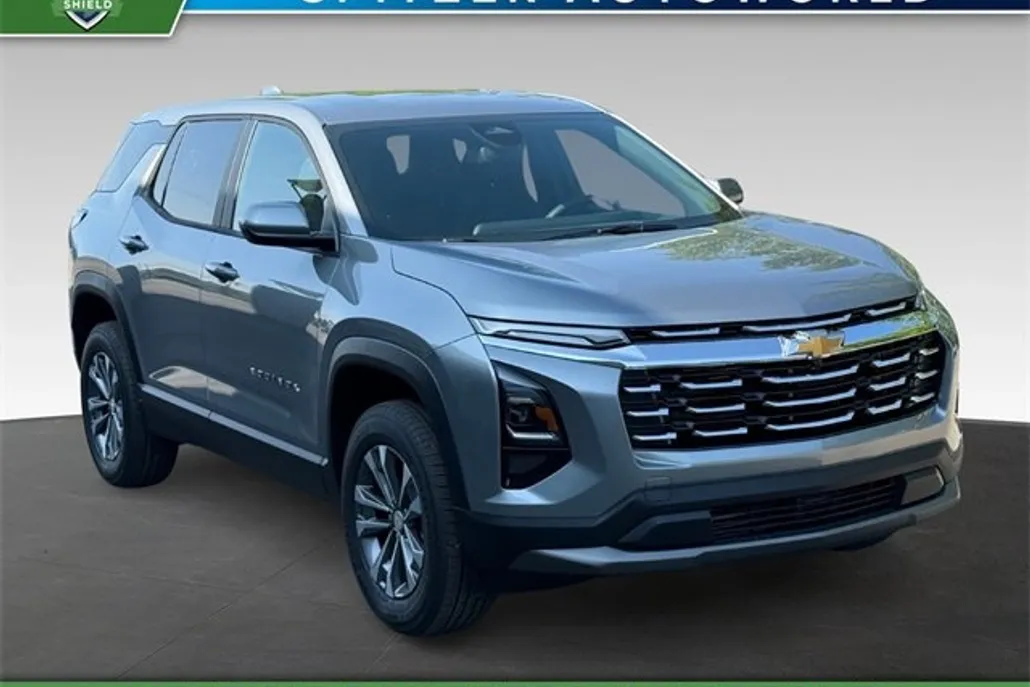 2026 Chevrolet Equinox LT photo 1