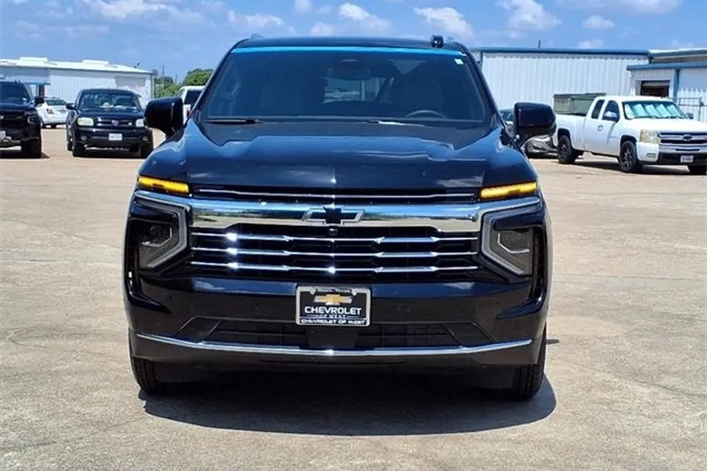 2025 Chevrolet Tahoe LT photo 1