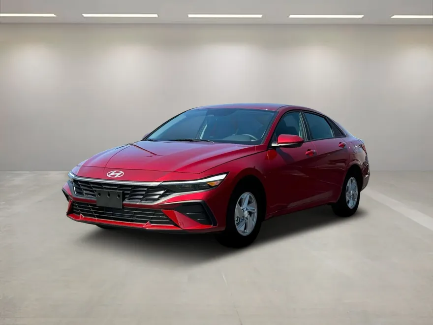 2025 Hyundai Elantra SE photo 1