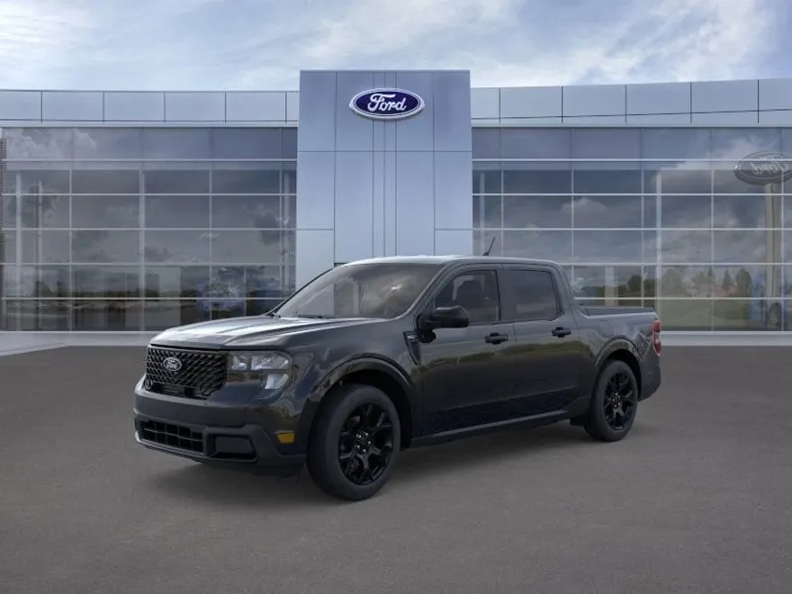 2025 Ford Maverick XLT photo 1