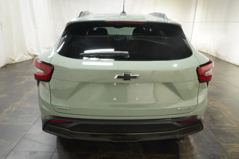 2025 Chevrolet Trax ACTIV photo 1