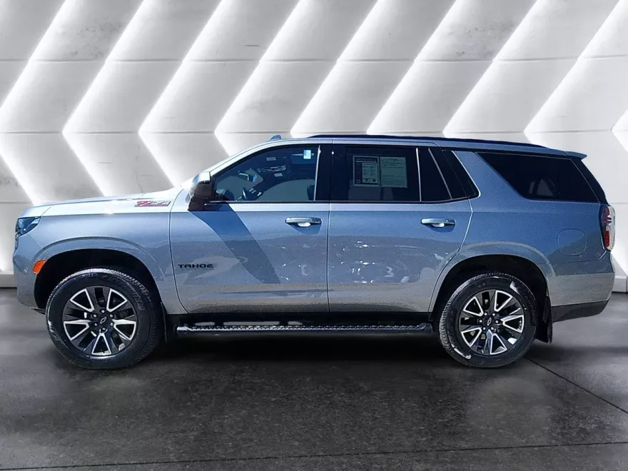 2021 Chevrolet Tahoe Z71 photo 1