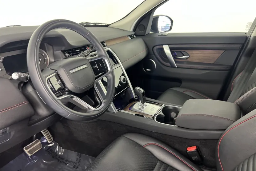 2023 Land Rover Discovery Sport SE R-Dynamic photo 1