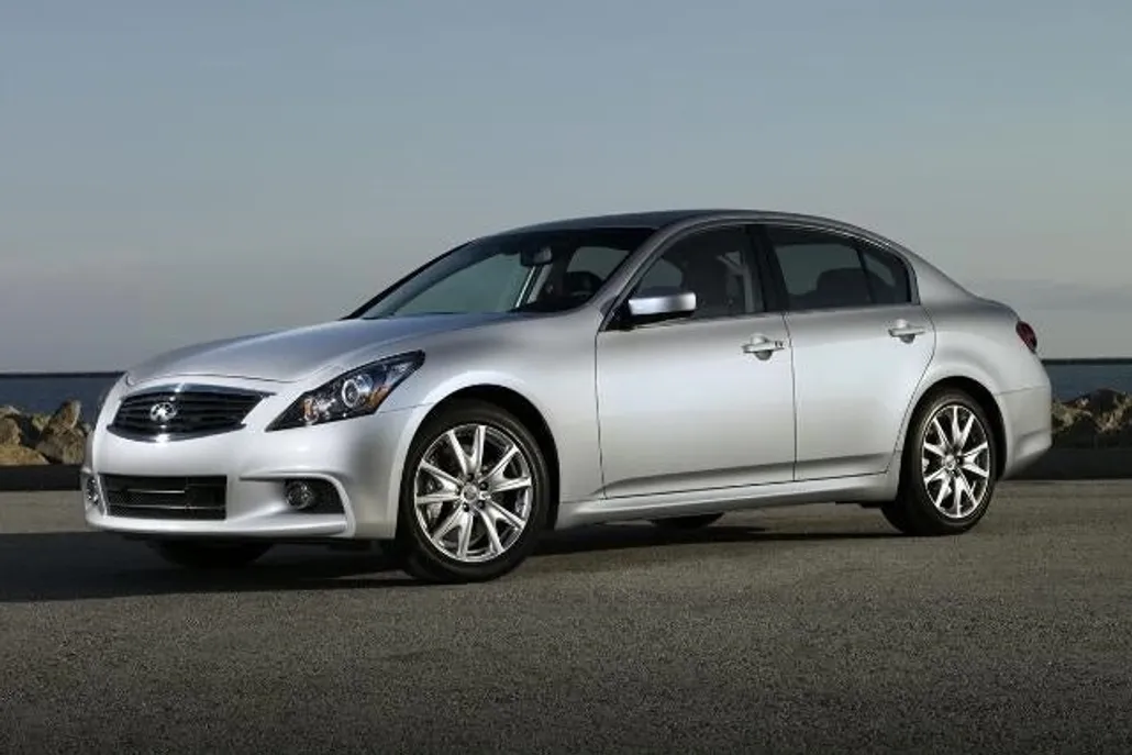 2015 Infiniti Q40 Base photo 1