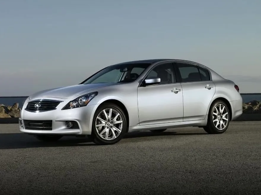 2015 Infiniti Q40 Base photo 1
