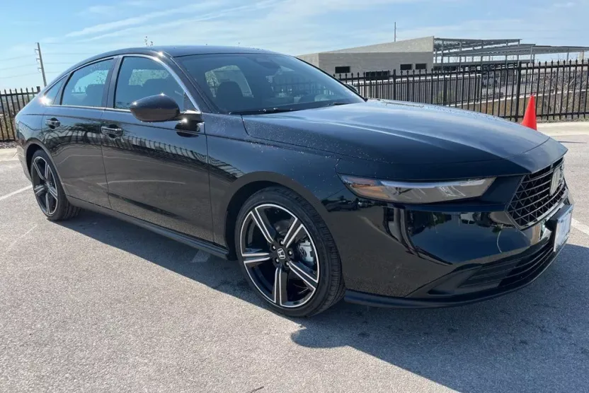 2025 Honda Accord Hybrid Sport photo 1