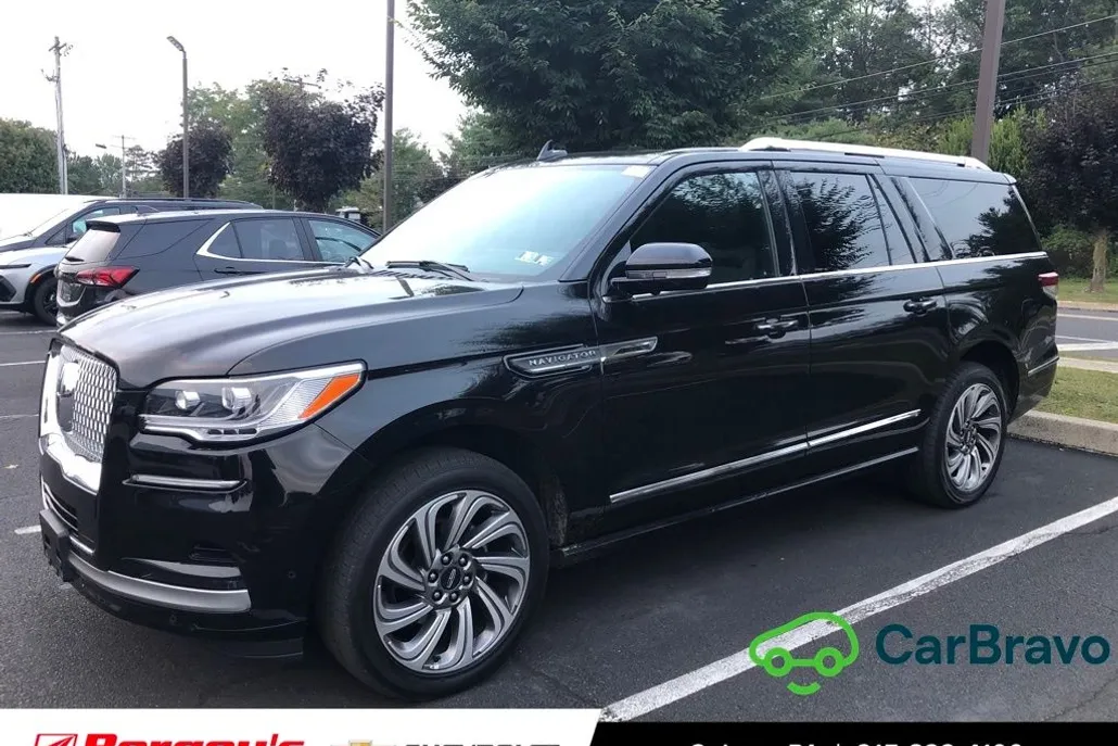 2024 Lincoln Navigator L Premiere photo 1