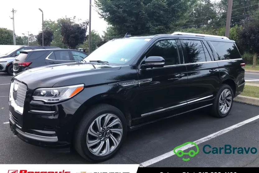 2024 Lincoln Navigator L Premiere photo 1