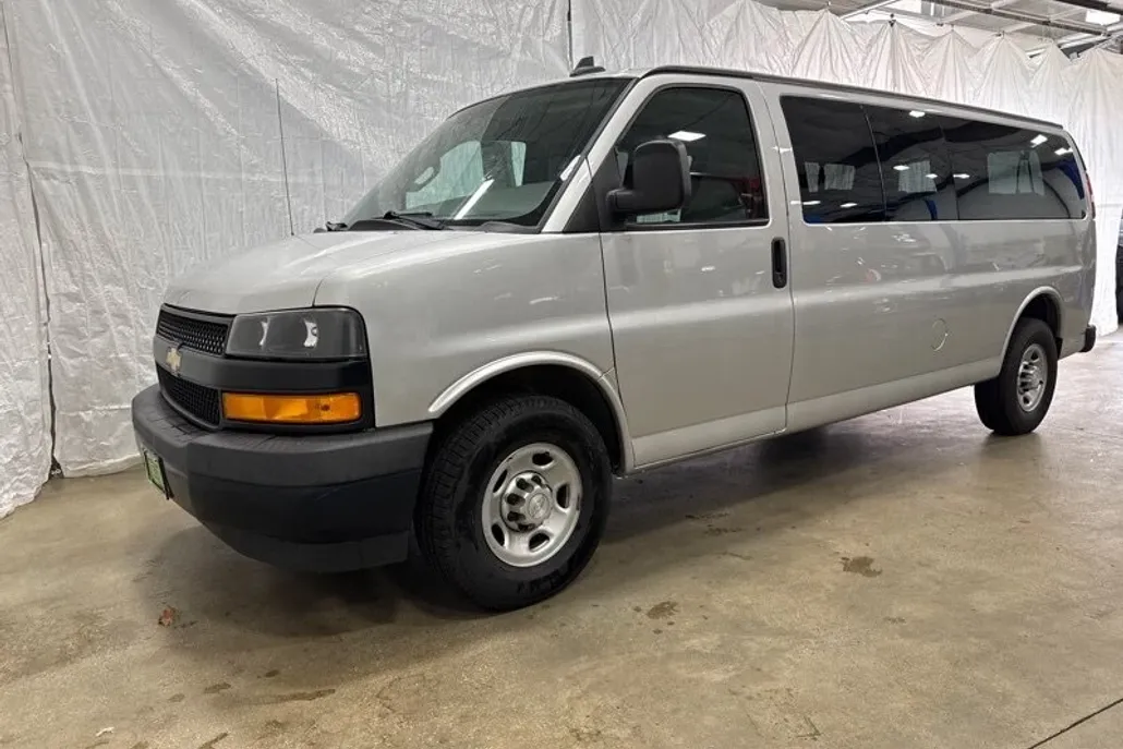 2019 Chevrolet Express LS Passenger photo 1