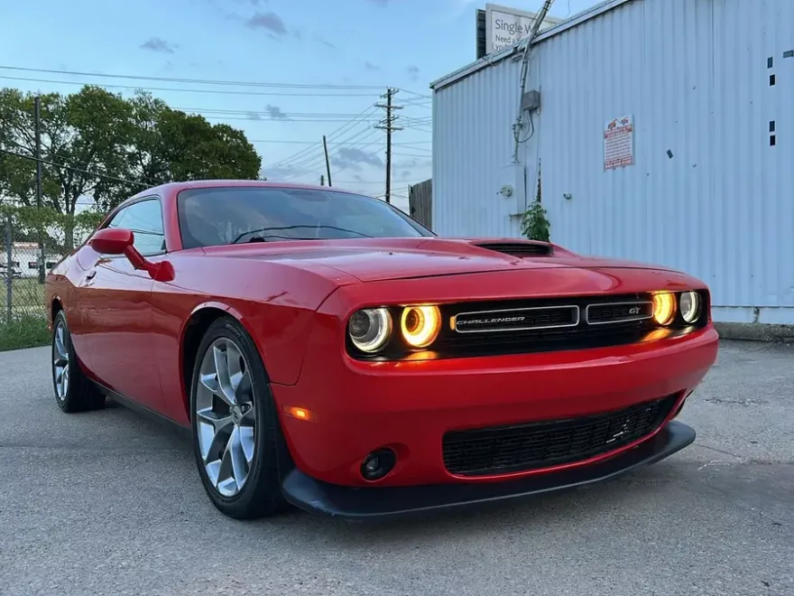 2021 Dodge Challenger GT photo 1