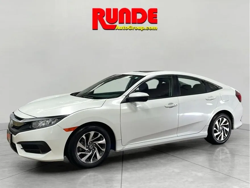 2017 Honda Civic EX photo 1