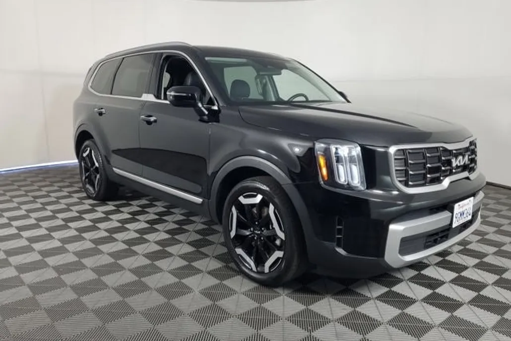 2023 Kia Telluride S photo 1