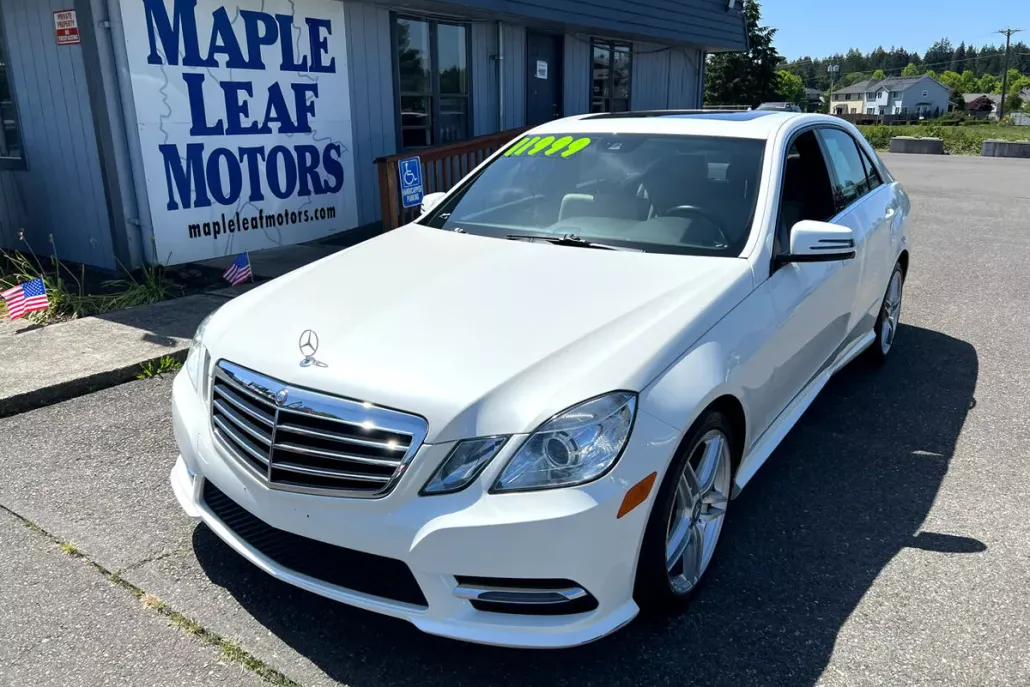 2013 Mercedes Benz E 350 Sedan photo 1