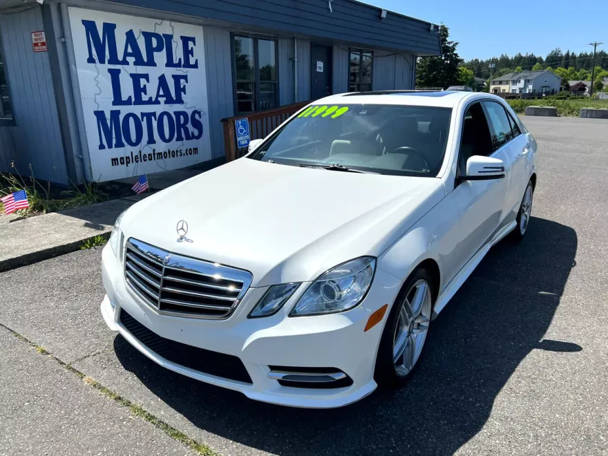 2013 Mercedes Benz E 350 Sedan photo 1
