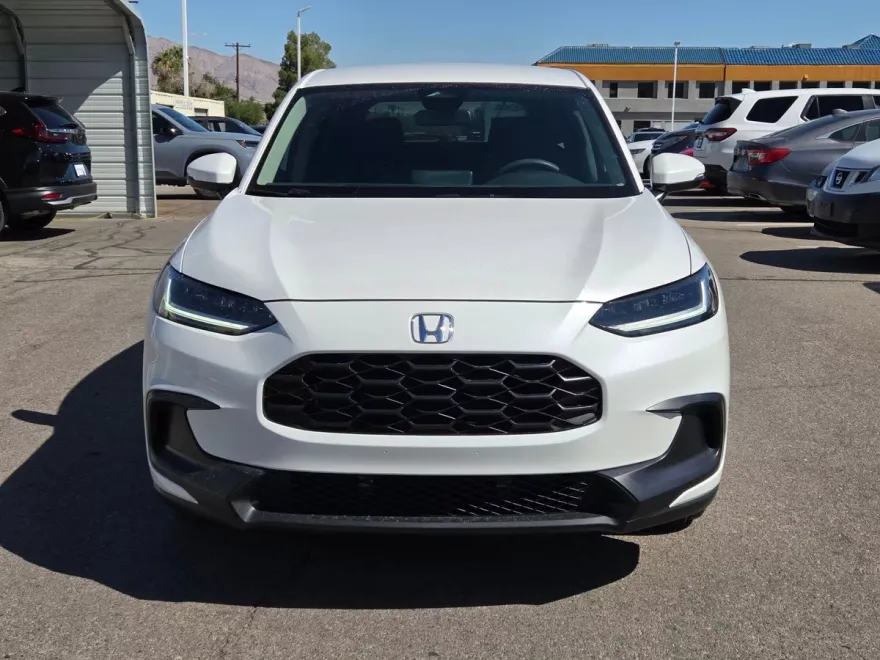 2025 Honda HR-V LX photo 1