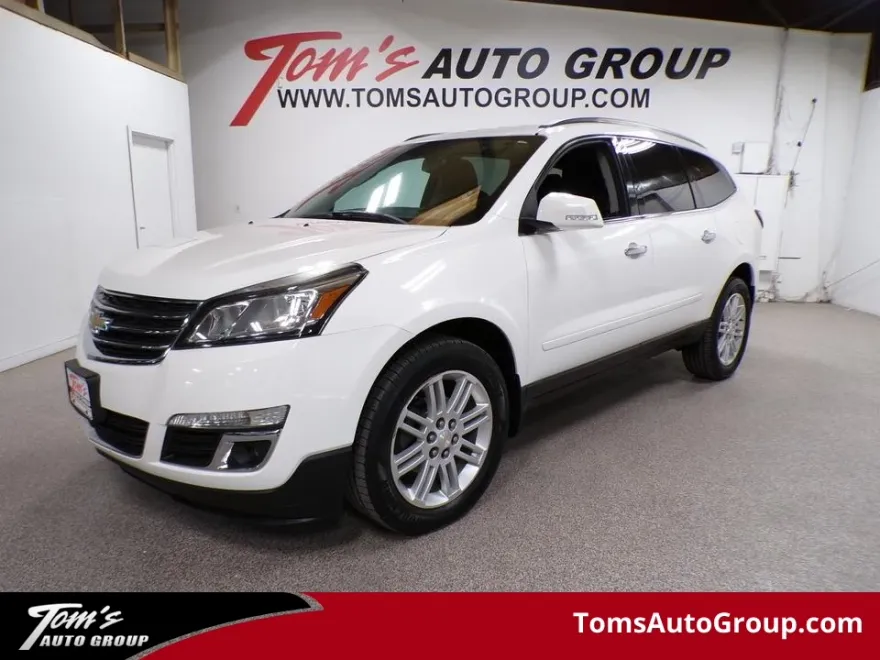2015 Chevrolet Traverse 1LT photo 1