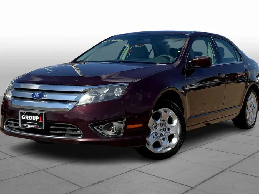 2011 Ford Fusion SE photo 1