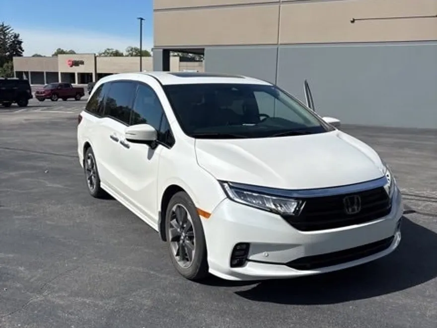 2023 Honda Odyssey Elite photo 1
