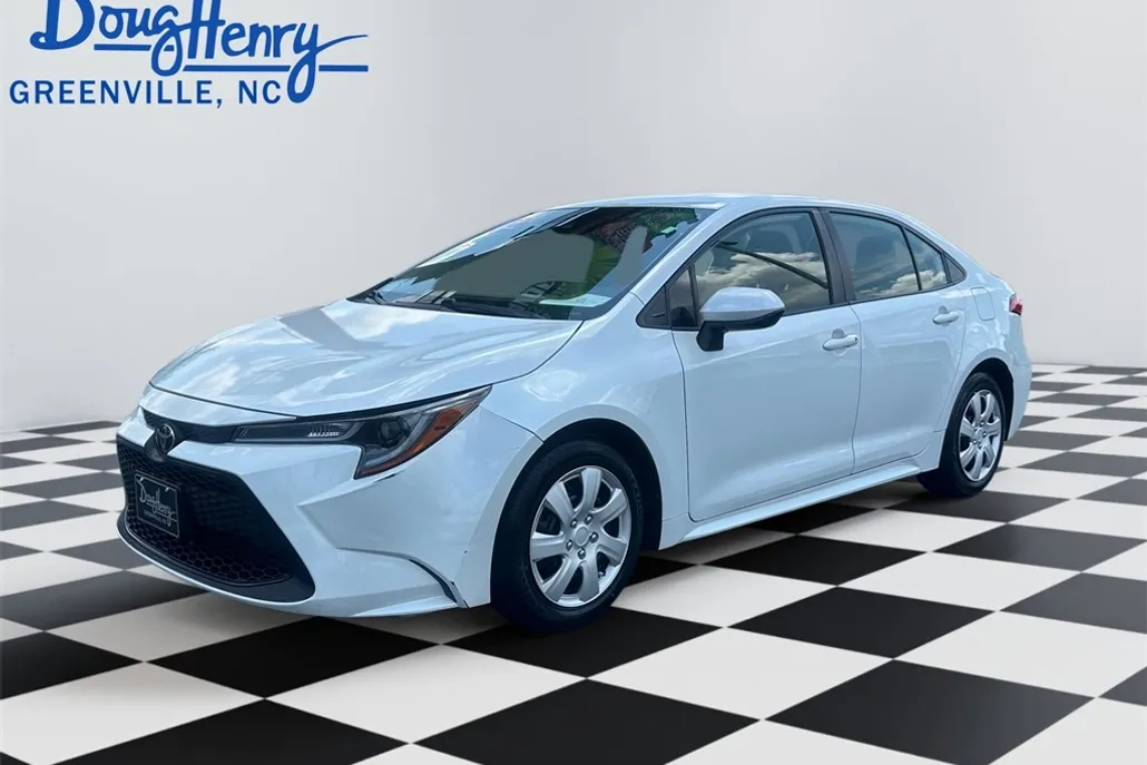 2022 Toyota Corolla LE photo 1