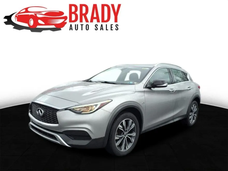 2018 Infiniti QX30 Luxury photo 1