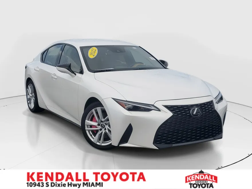 2022 Lexus IS 300 photo 1