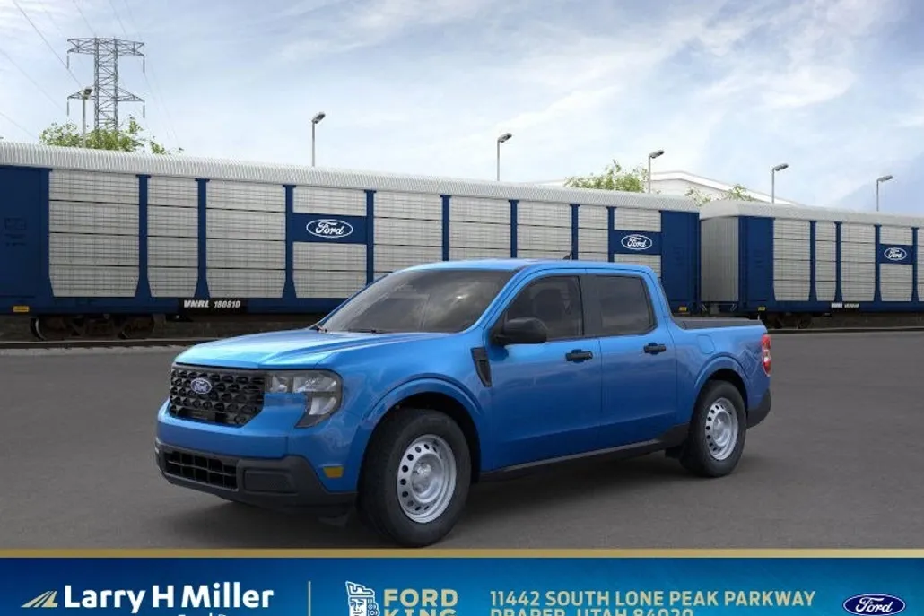 2025 Ford Maverick XL photo 1
