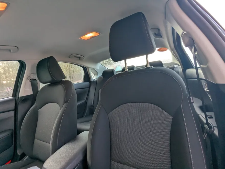 2024 Kia Forte LXS photo 1