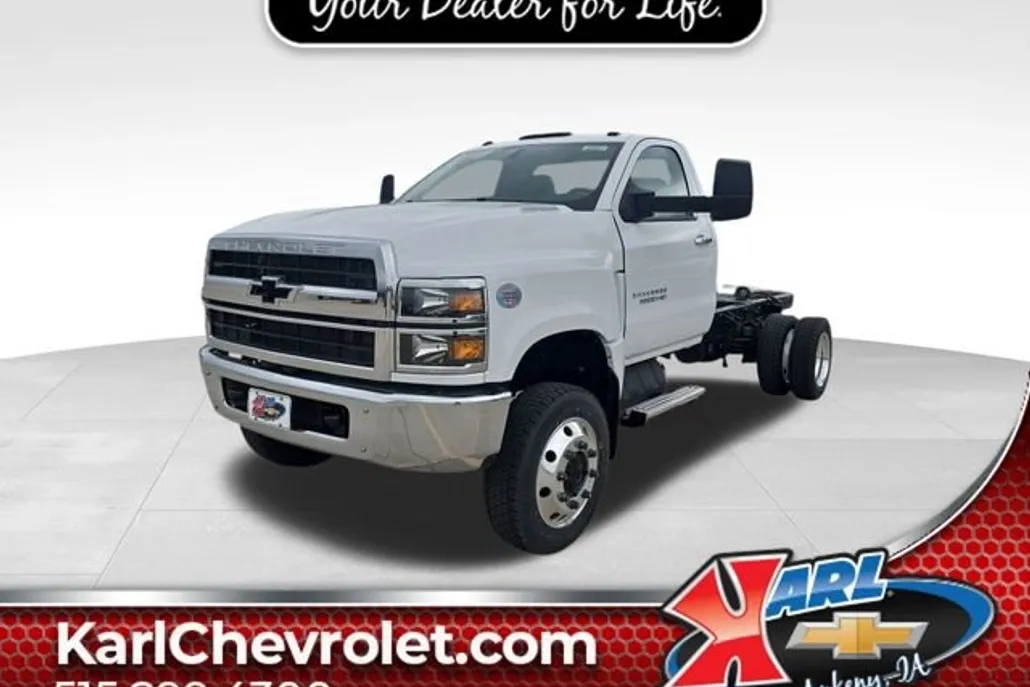 2024 Chevrolet Silverado 6500HD Work Truck photo 1