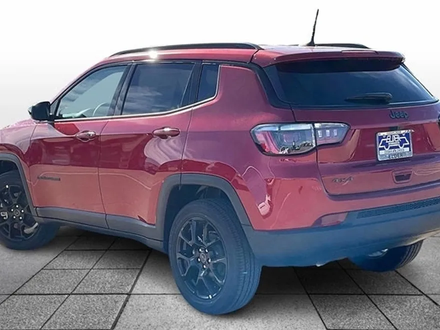 2025 Jeep Compass Latitude photo 1